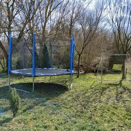 Kokapu Vendeghaz Lägenhet Hegymagas